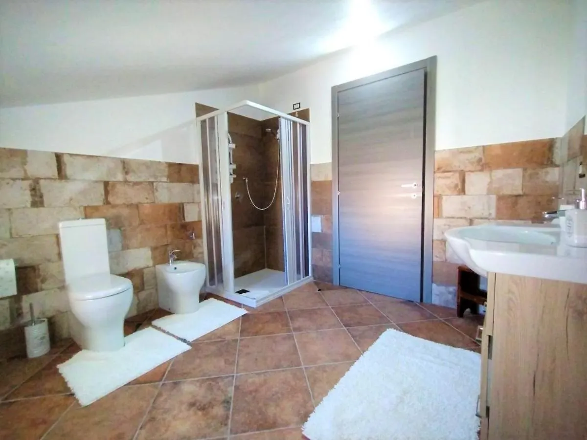 Zeus Casa Vacanza Olmedo Italia